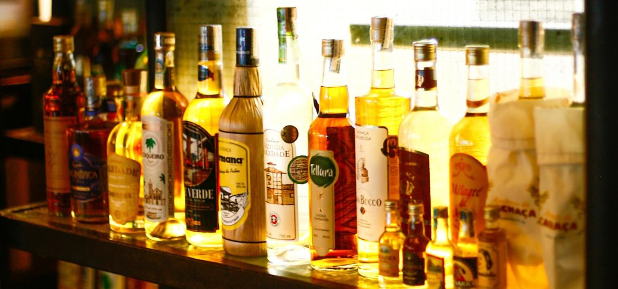 Onde tomar cachaça no Rio de Janeiro: 8 lugares para apreciar a bebida
