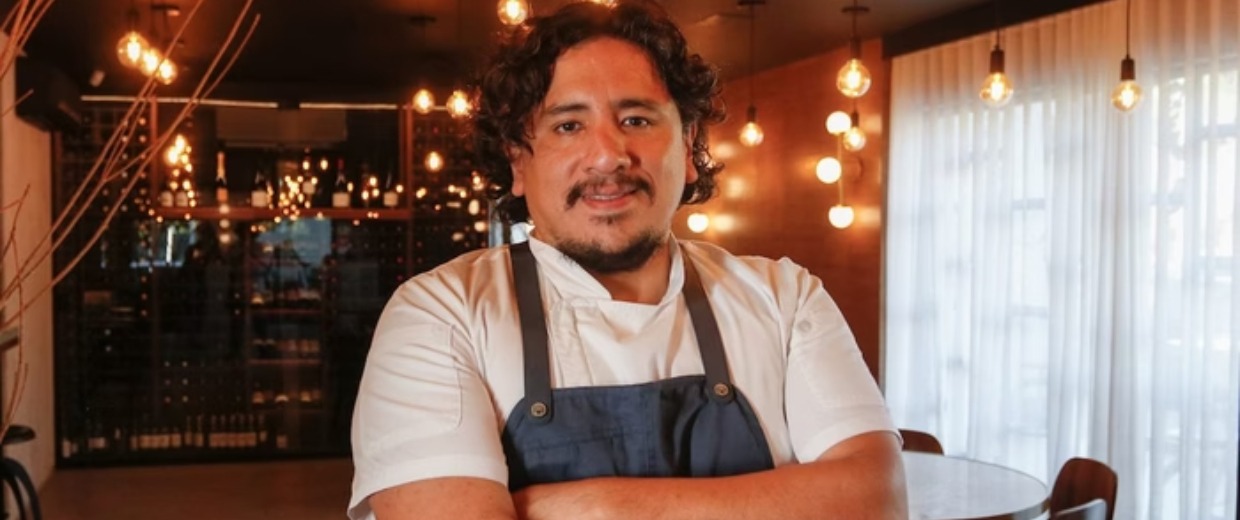 Marco Espinoza lança livro “Manual do ceviche – uma viagem ao Peru guiada por sua receita mais famosa”